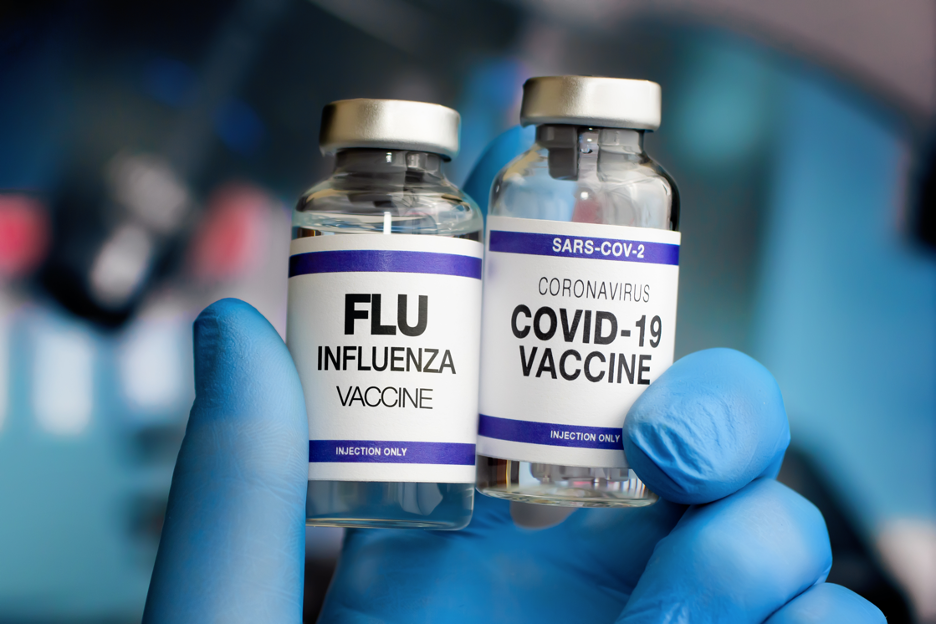 How to Differentiate Between COVID-19 and Flu Symptoms: Insights from a COVID Vaccination Clinic in Northwest Indiana