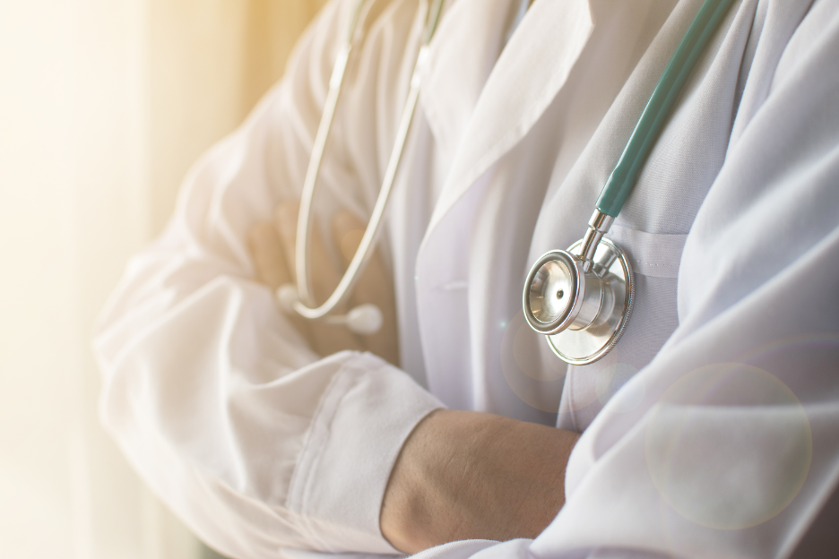 Should You Visit an Urgent Care or an Internal Medicine Specialist? Insights from an Internist in Northwest Indiana