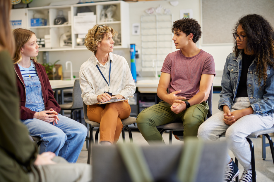 When Mental Health Starts Affecting Daily Life — Insights from a Behavioral Health Specialist in Munster, Indiana
